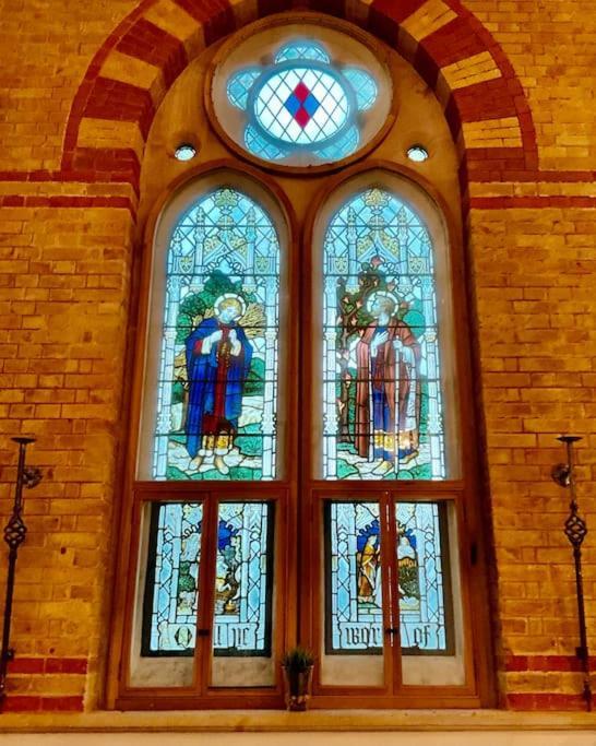 Magical Church Conversion In Watford Apartment