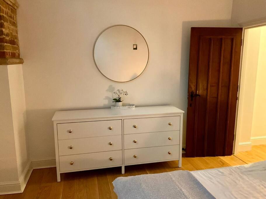 Magical Church Conversion In Watford Apartment *